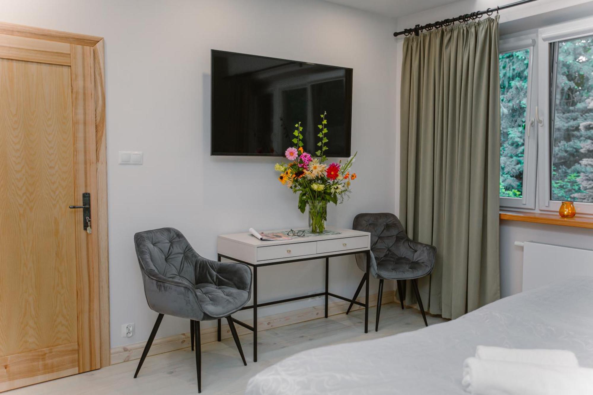 Siedem Drzew Hotel Biskupice  Eksteriør billede