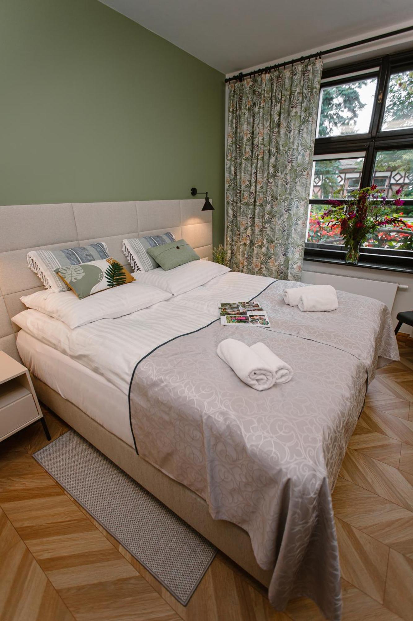 Siedem Drzew Hotel Biskupice  Eksteriør billede