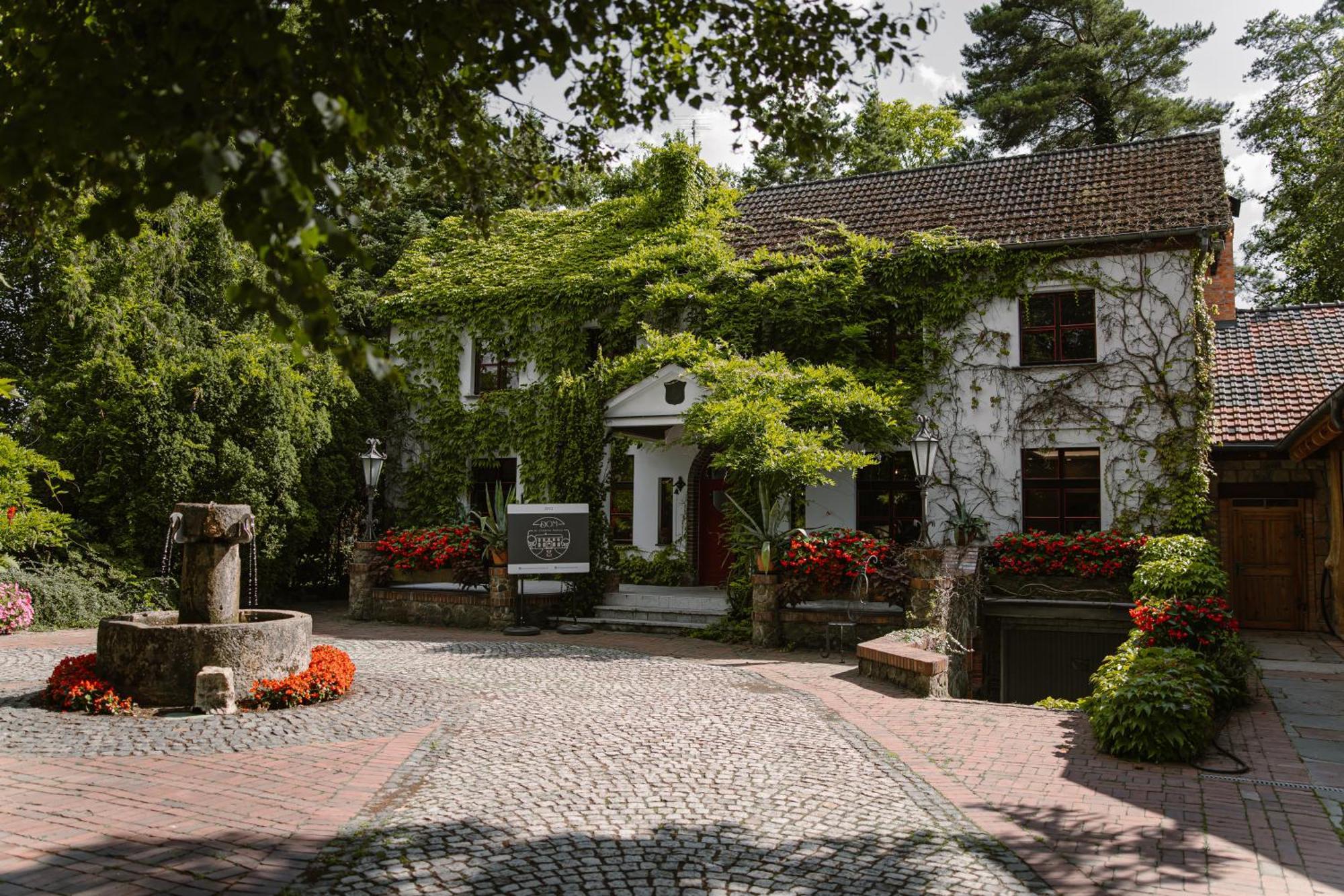 Siedem Drzew Hotel Biskupice  Eksteriør billede
